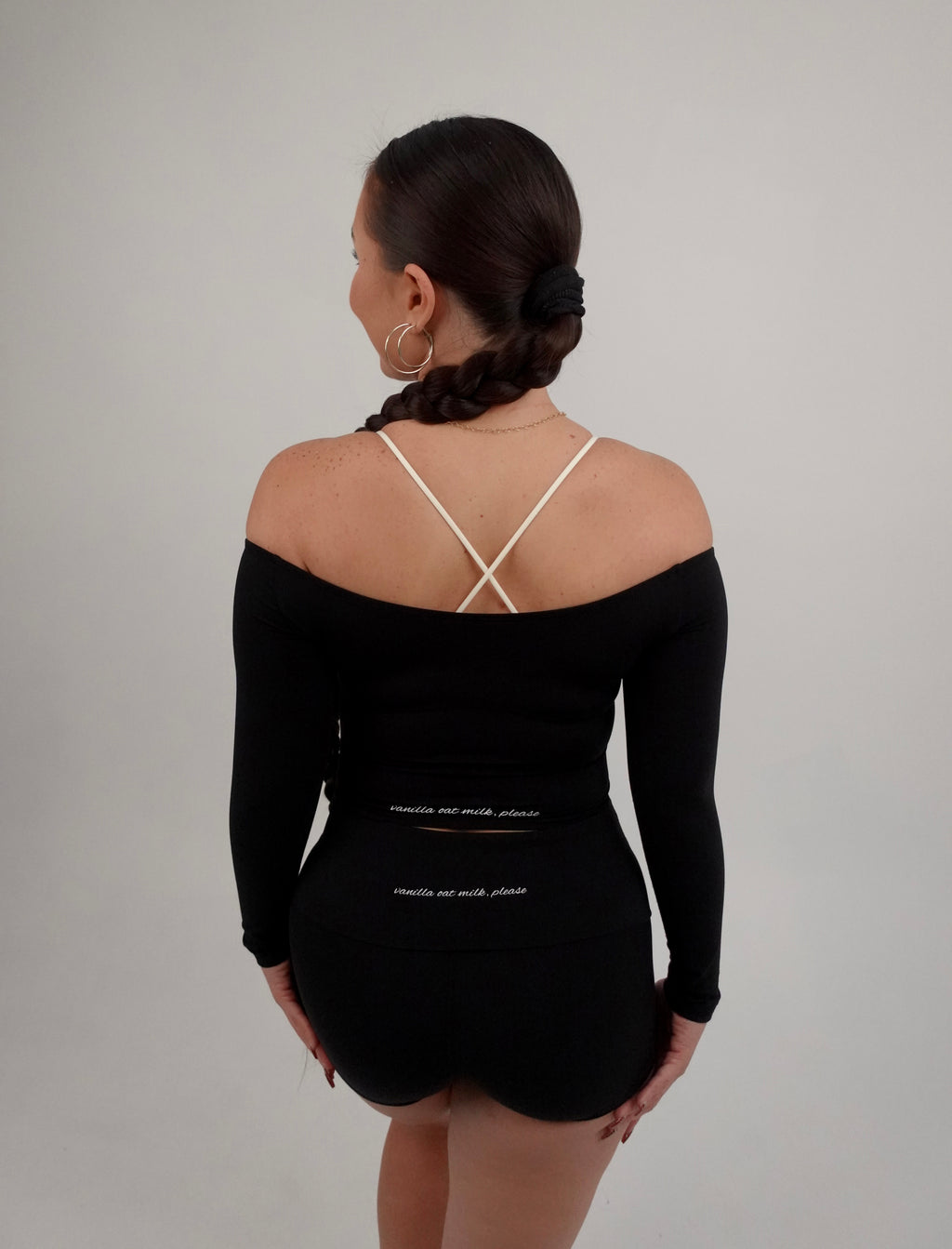 INFINITY OFF SHOULDER LONG SLEEVE