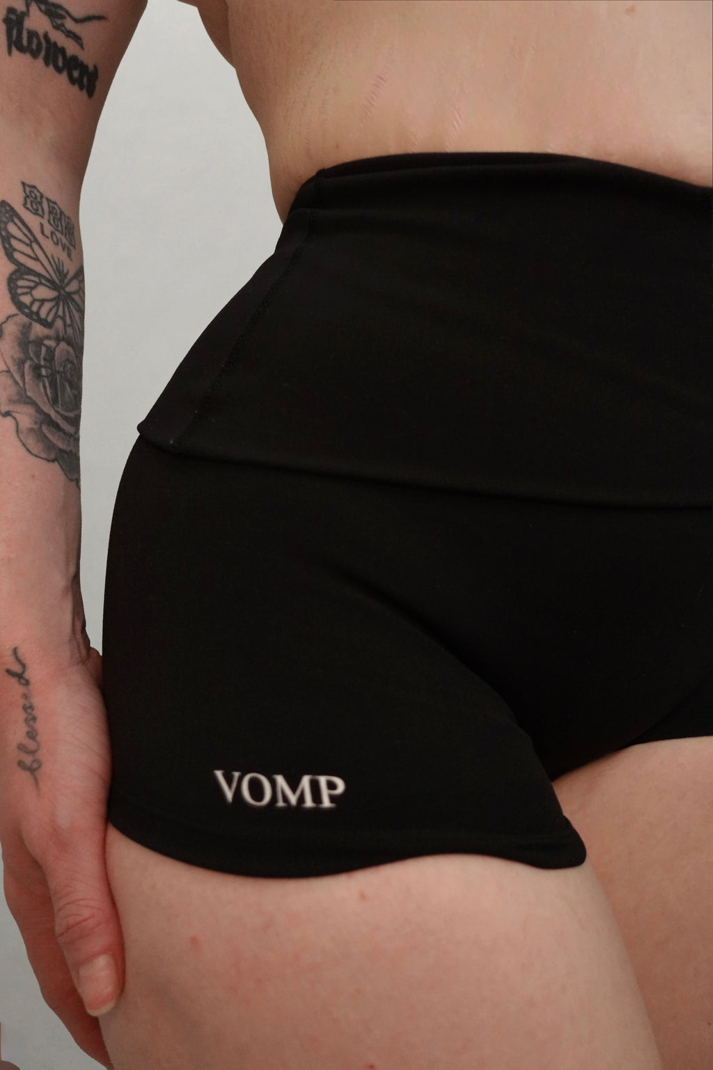 INGRID FOLD-OVER SHORT